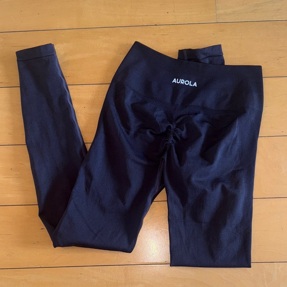 Aurola dark plum leggings